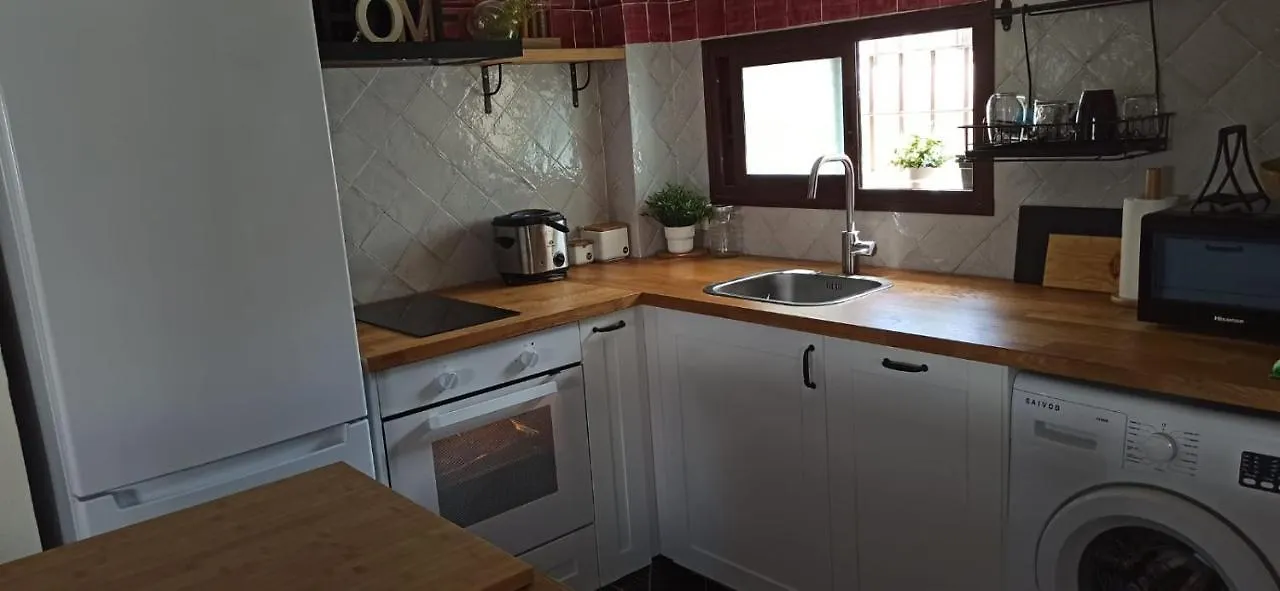 Bonita Y Acogedora Casa En Plena Sierra Norte, A Tan Solo 30 Minutos De Sevilla